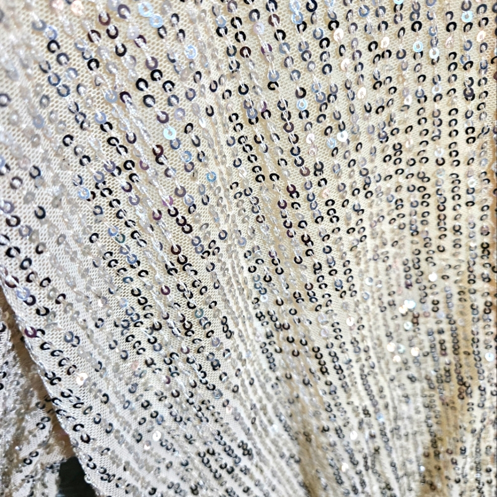 Sequin romper. Beige/ off white. - Picture 2 of 4